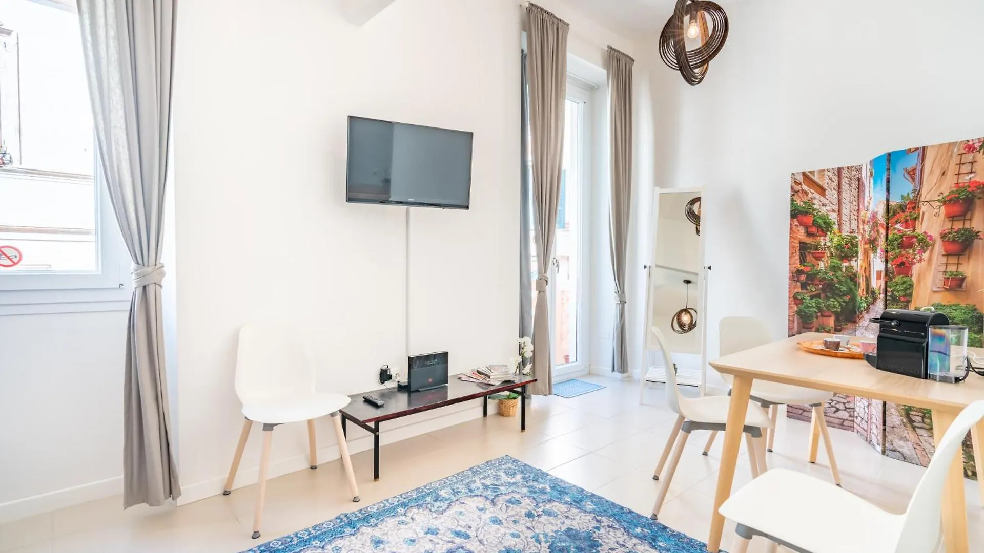 Ferienwohnung Stanze Victoria In Marina Cagliari Privatunterkunft