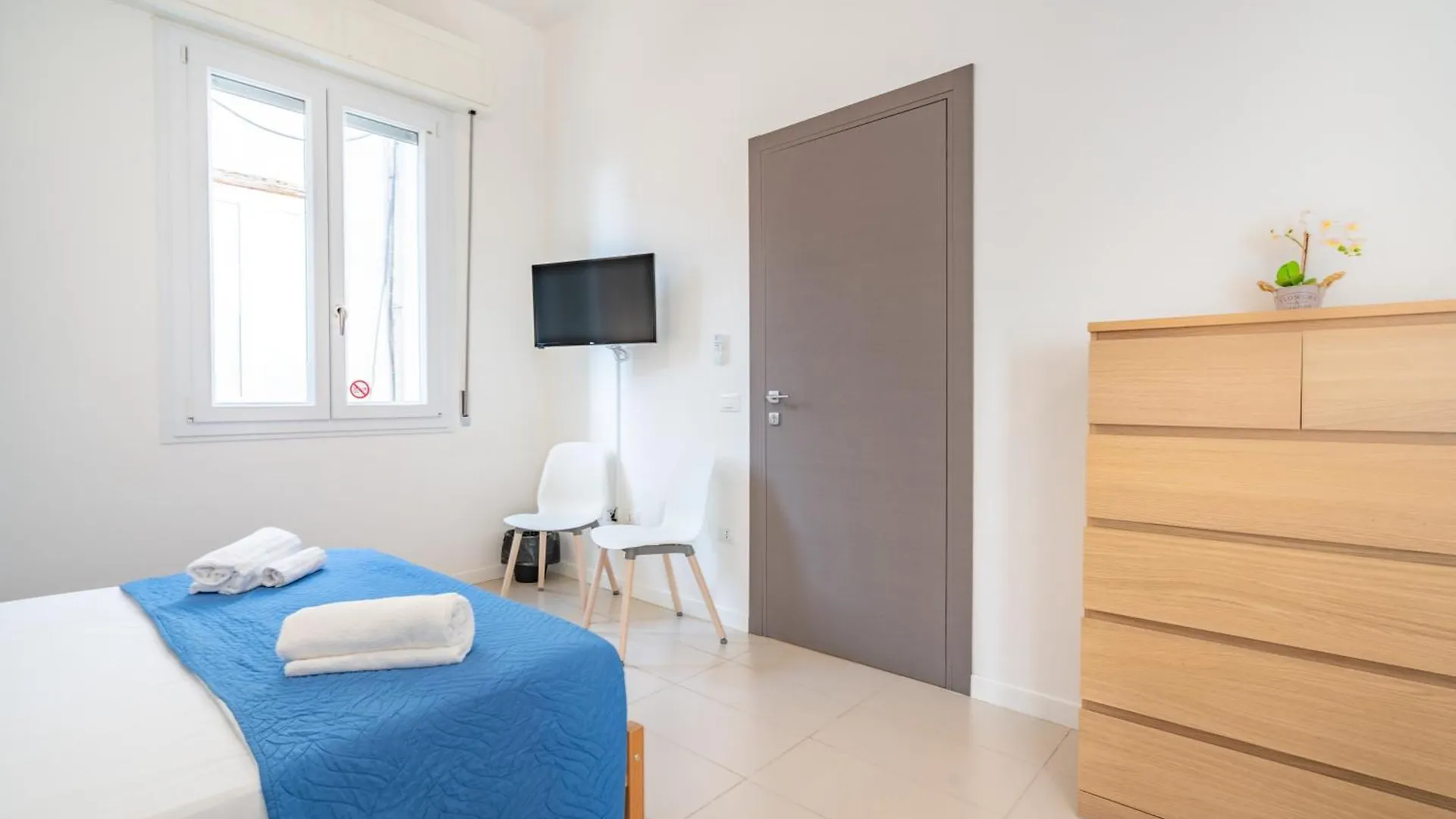 Privatunterkunft Ferienwohnung Stanze Victoria In Marina Cagliari Italien