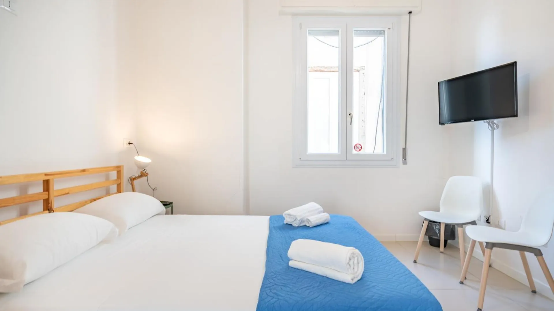 Privatunterkunft Ferienwohnung Stanze Victoria In Marina Cagliari
