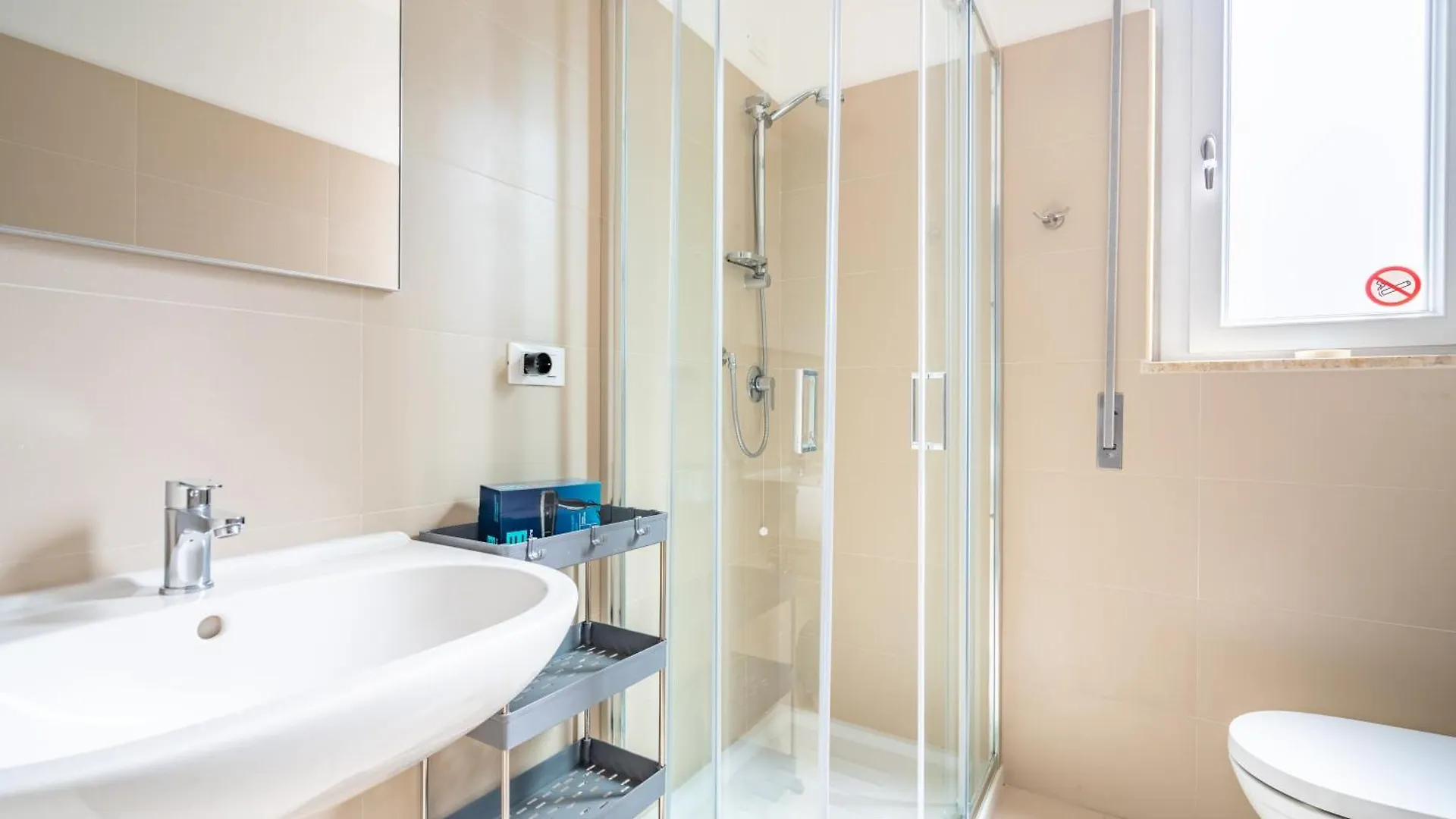 Ferienwohnung Stanze Victoria In Marina Cagliari Privatunterkunft