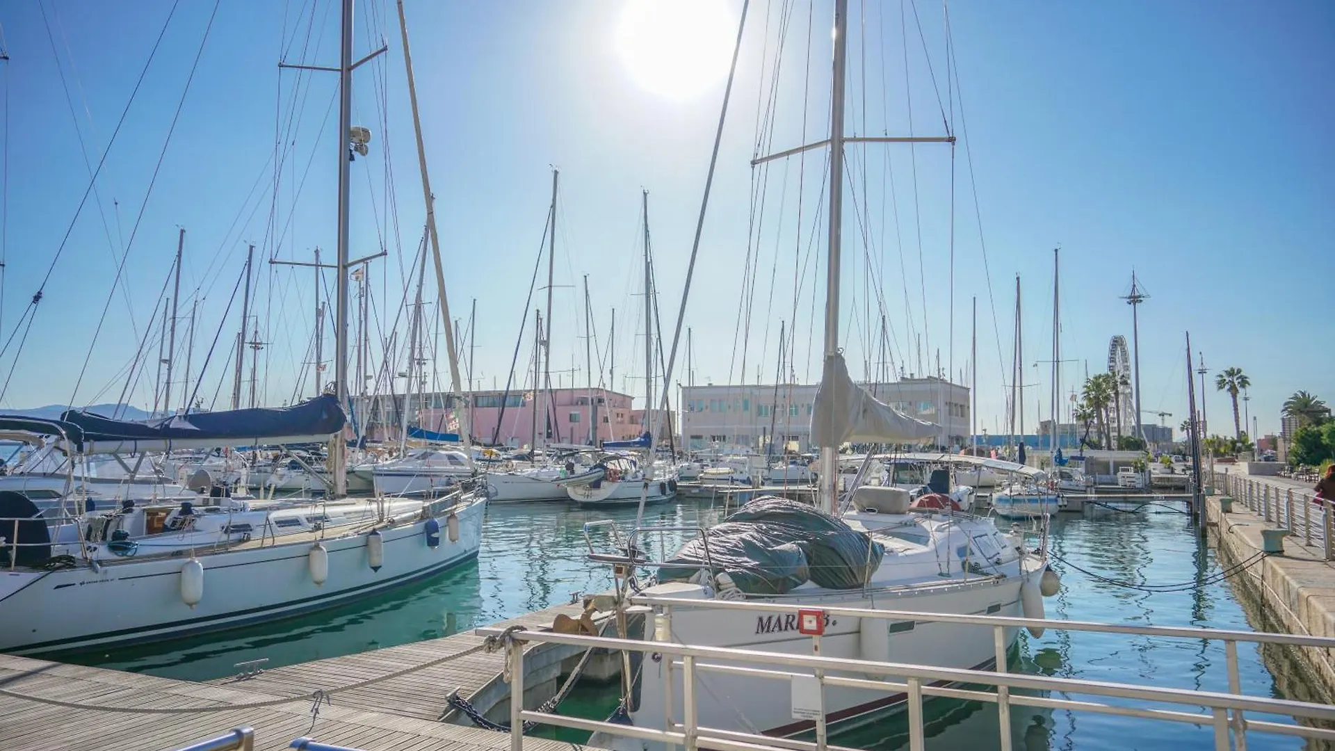 Ferienwohnung Stanze Victoria In Marina Cagliari Italien